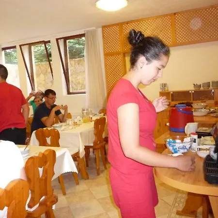 Guest house Balaton Art 3*